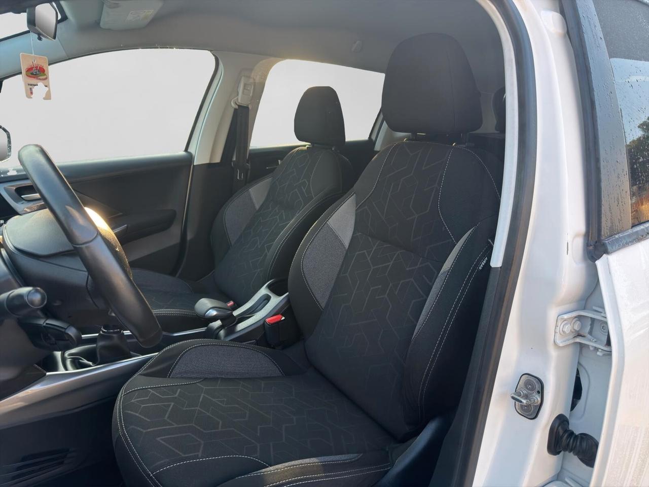 Peugeot 2008 1.6 BlueHDi 100 Active pack