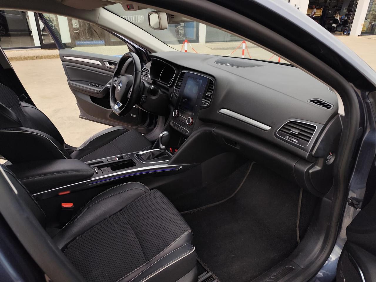 Renault Megane Mégane dCi 8V 110 CV EDC Energy Bose