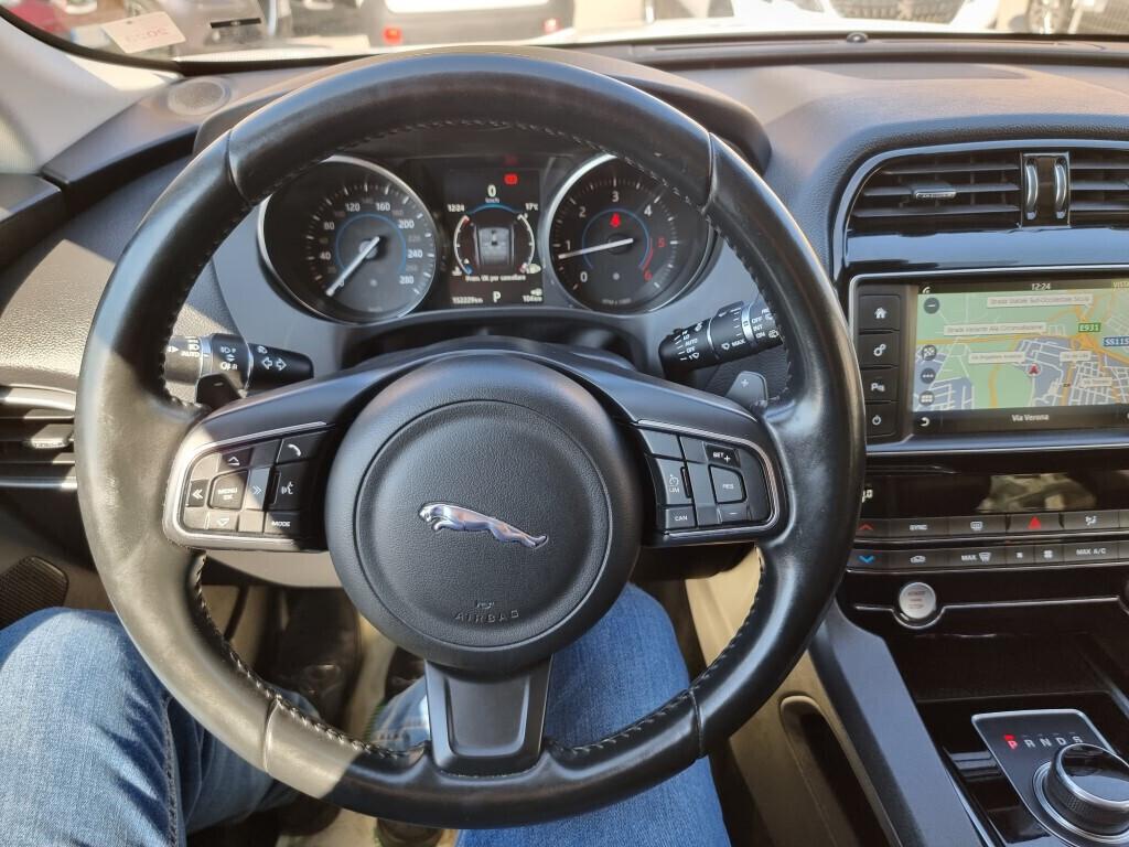 Jaguar F-Pace 2.0 D 180CV CON GARANZIA