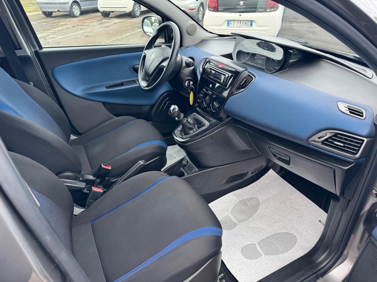 Lancia Ypsilon 1.2 BENZ NEOPTENTATI 2017