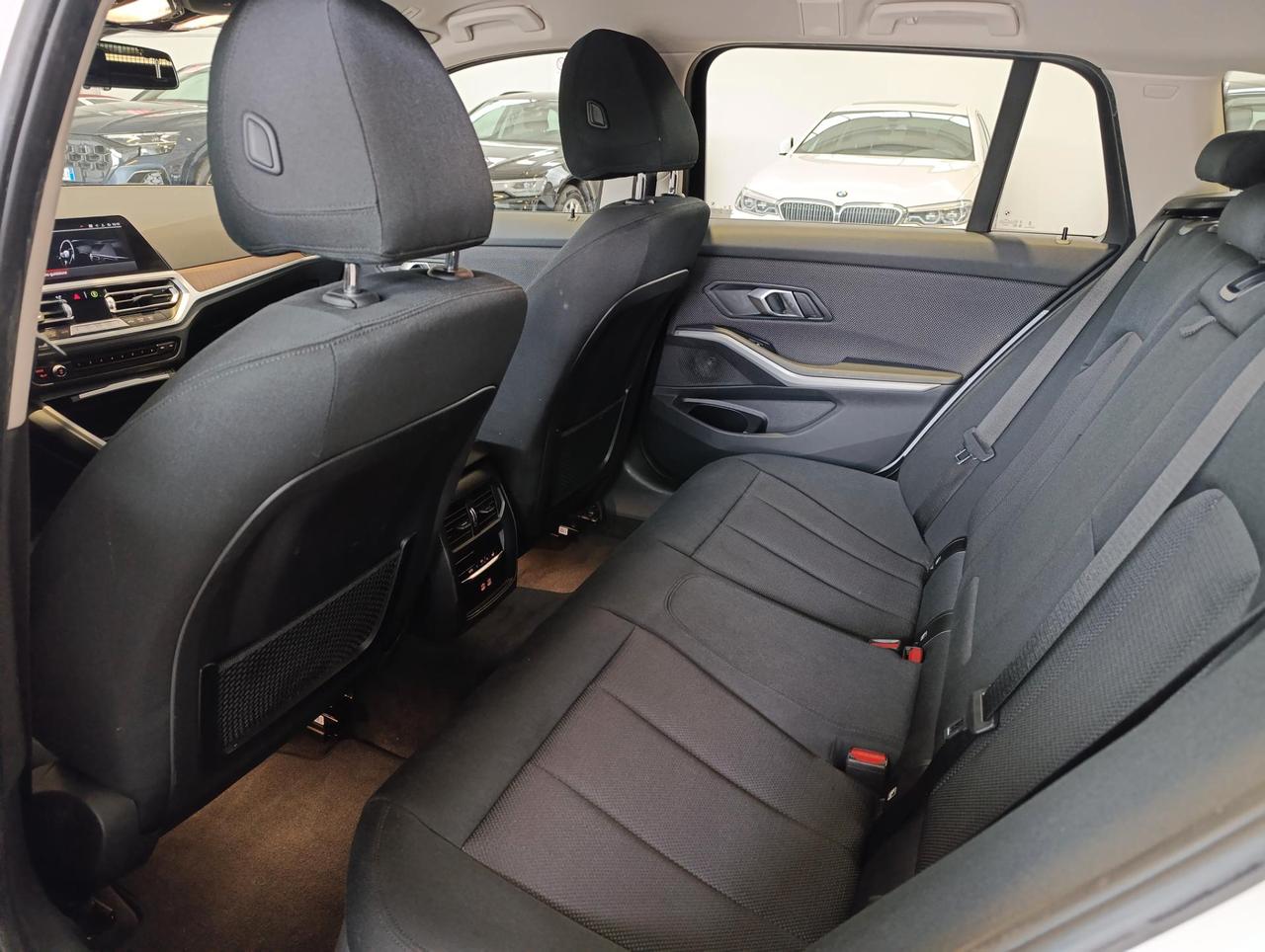 BMW 316 d Touring mhev 48V Business Advantage auto