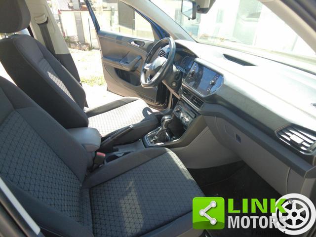 VOLKSWAGEN T-Cross style