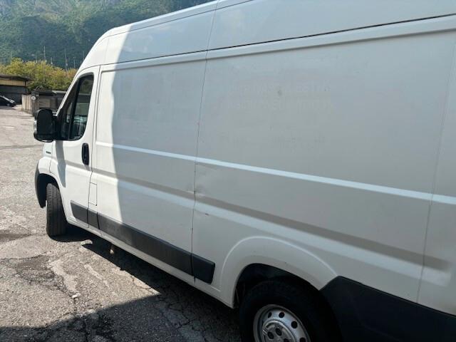 Peugeot Boxer 330 2.2 HDi/120CV PC-TN Furgone