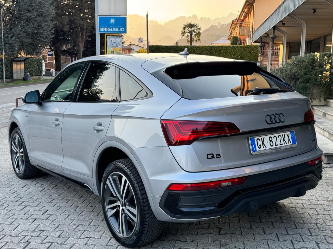 Audi Q5 40 quattro S tronic line plus