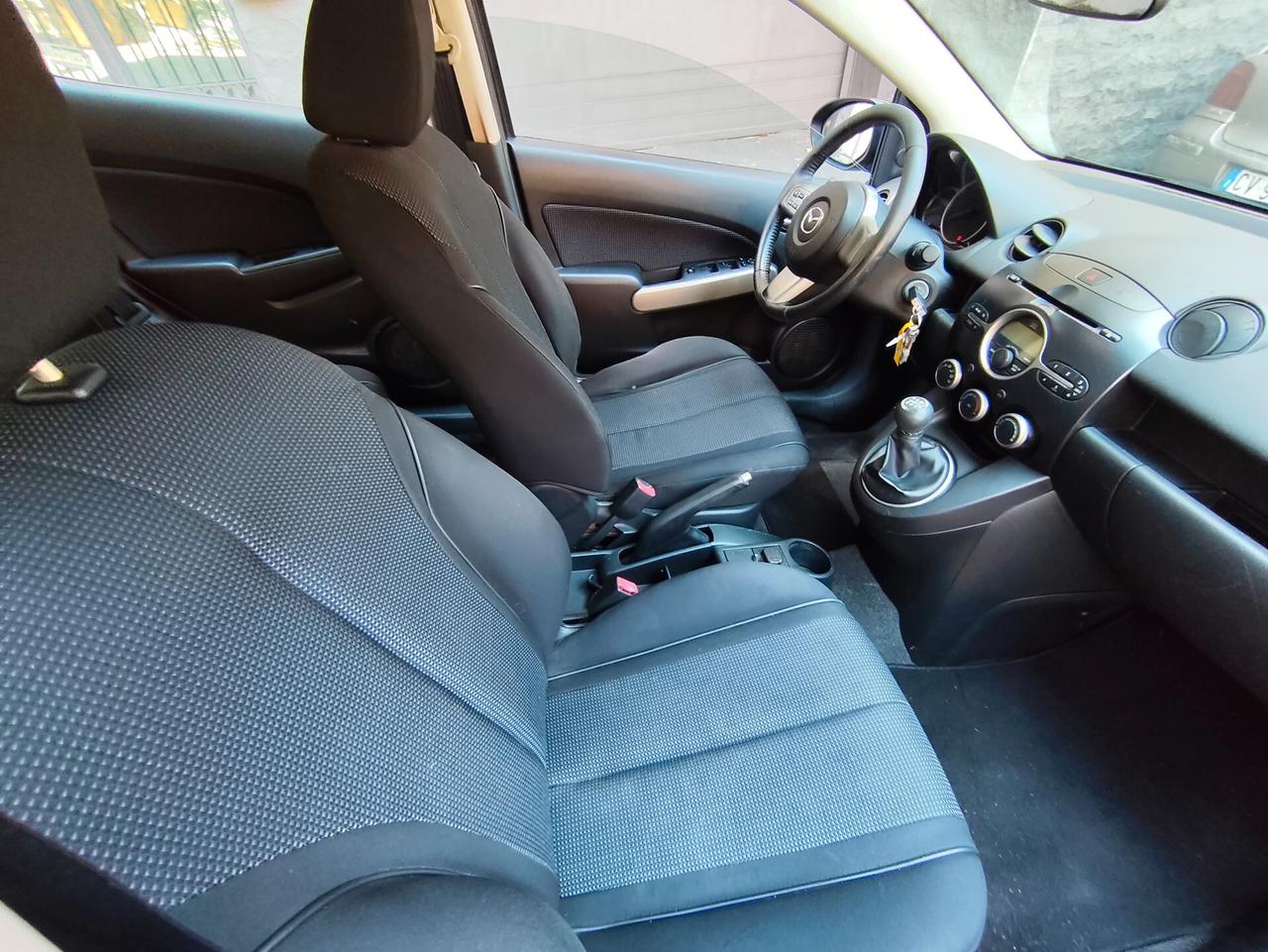 Mazda 2 Mazda2 1.3 16V 86CV 2010