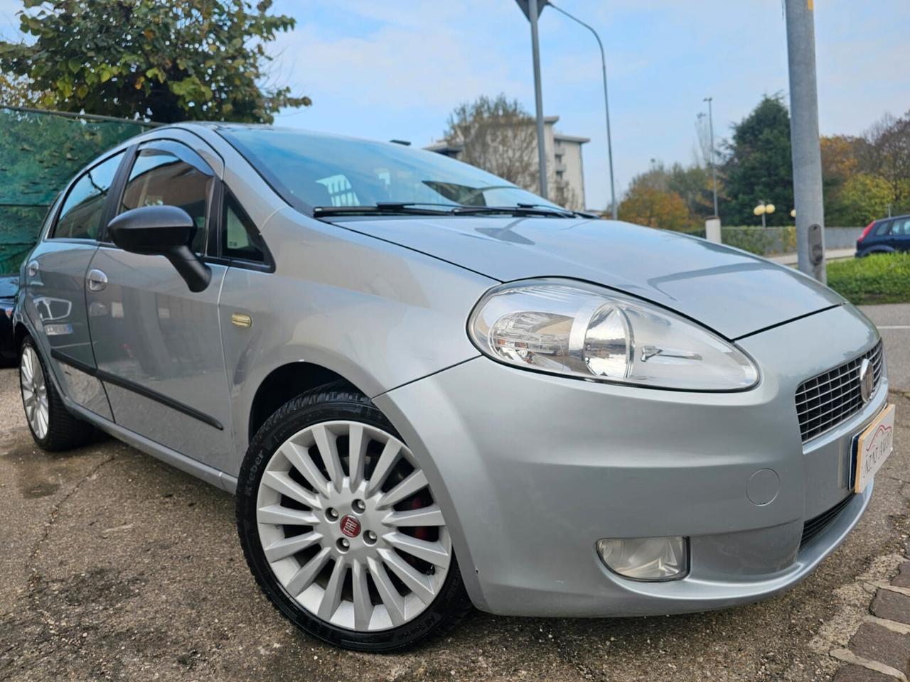 Fiat Grande Punto 1.3 Mjt 90cv Emotion*Xeno*17*Neopatentati*