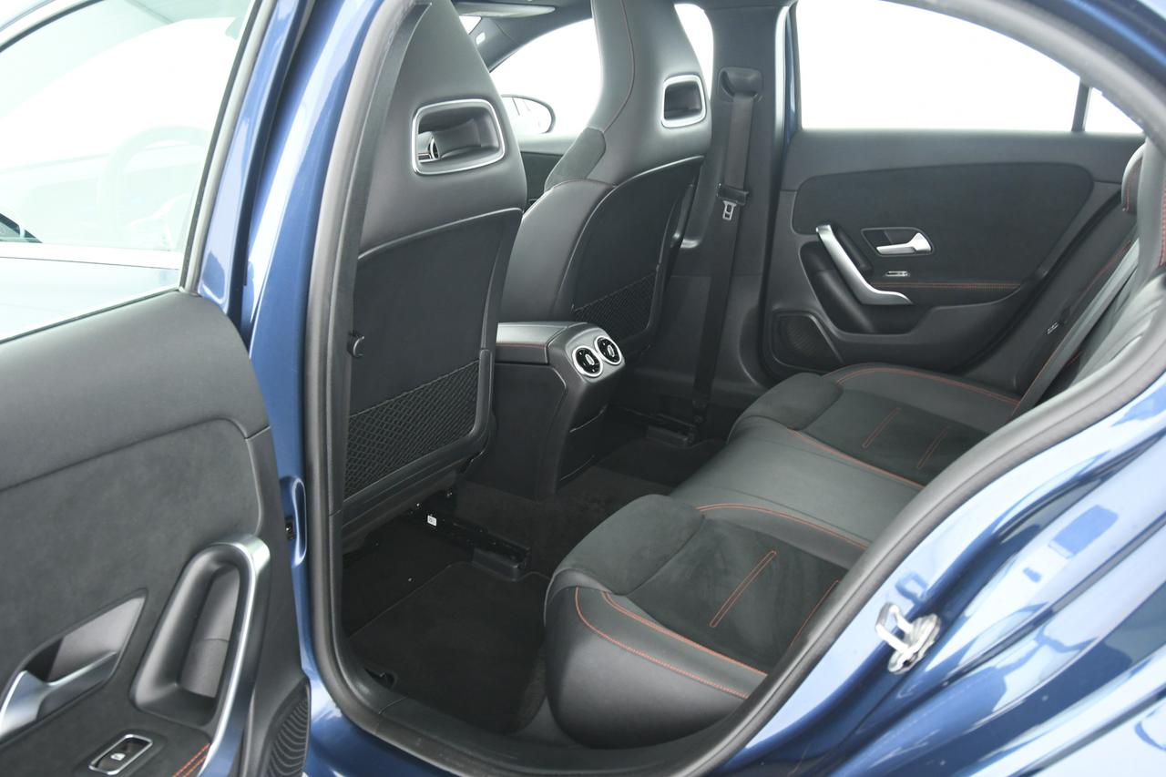 Mercedes-Benz A 200 d Premium auto CAMERA+TETTO PANO+LED