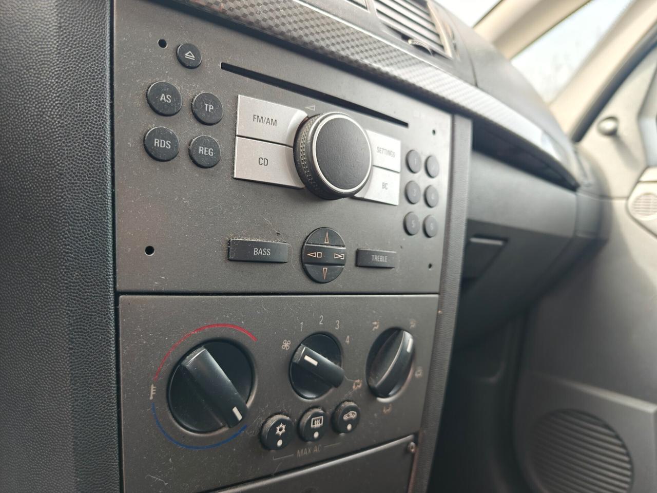 Opel Meriva 1.3 CDTI - Neopatentati