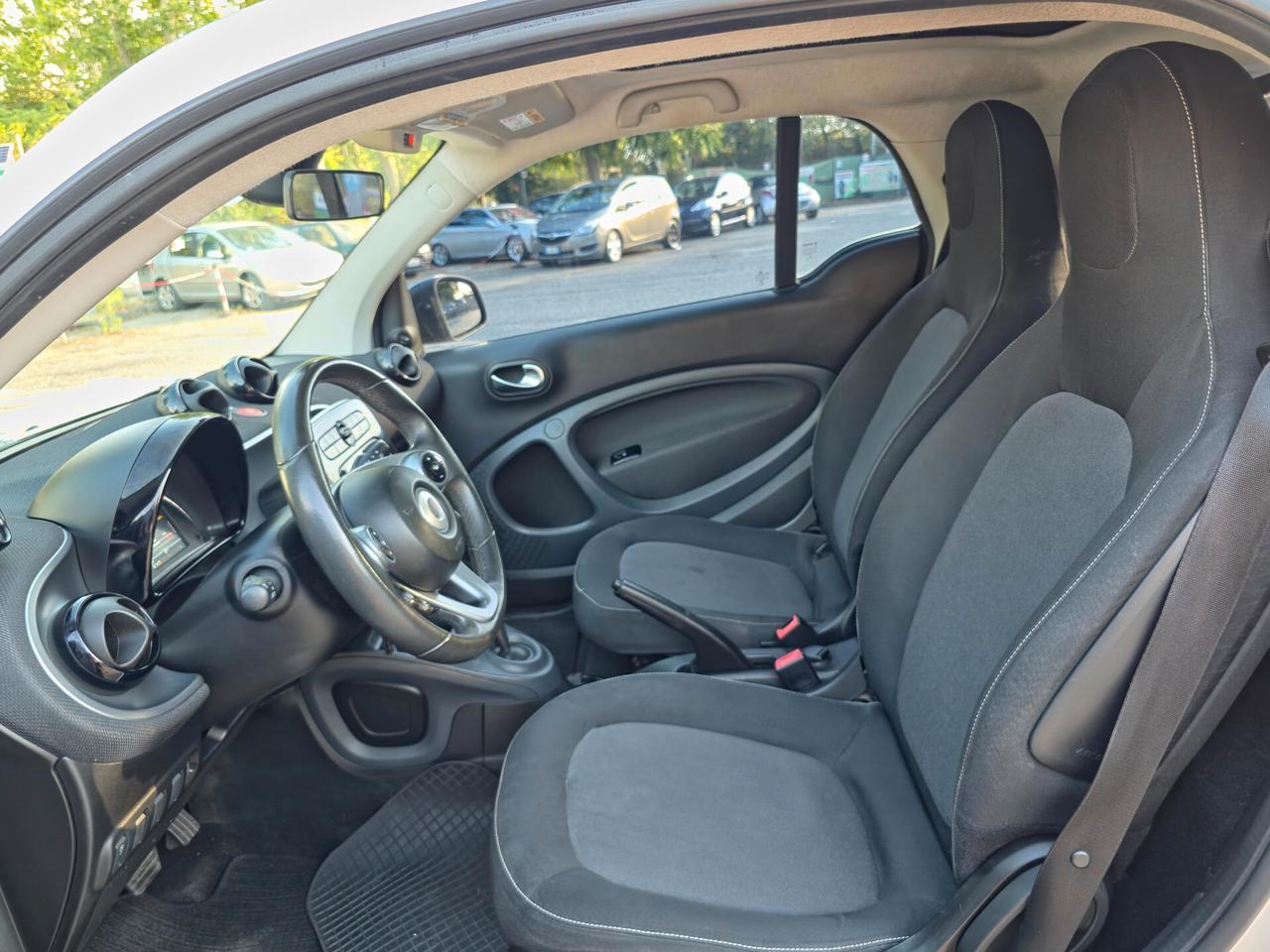 Smart ForTwo 70 1.0 Twinamic Prime E6 Automatico NEO 2016