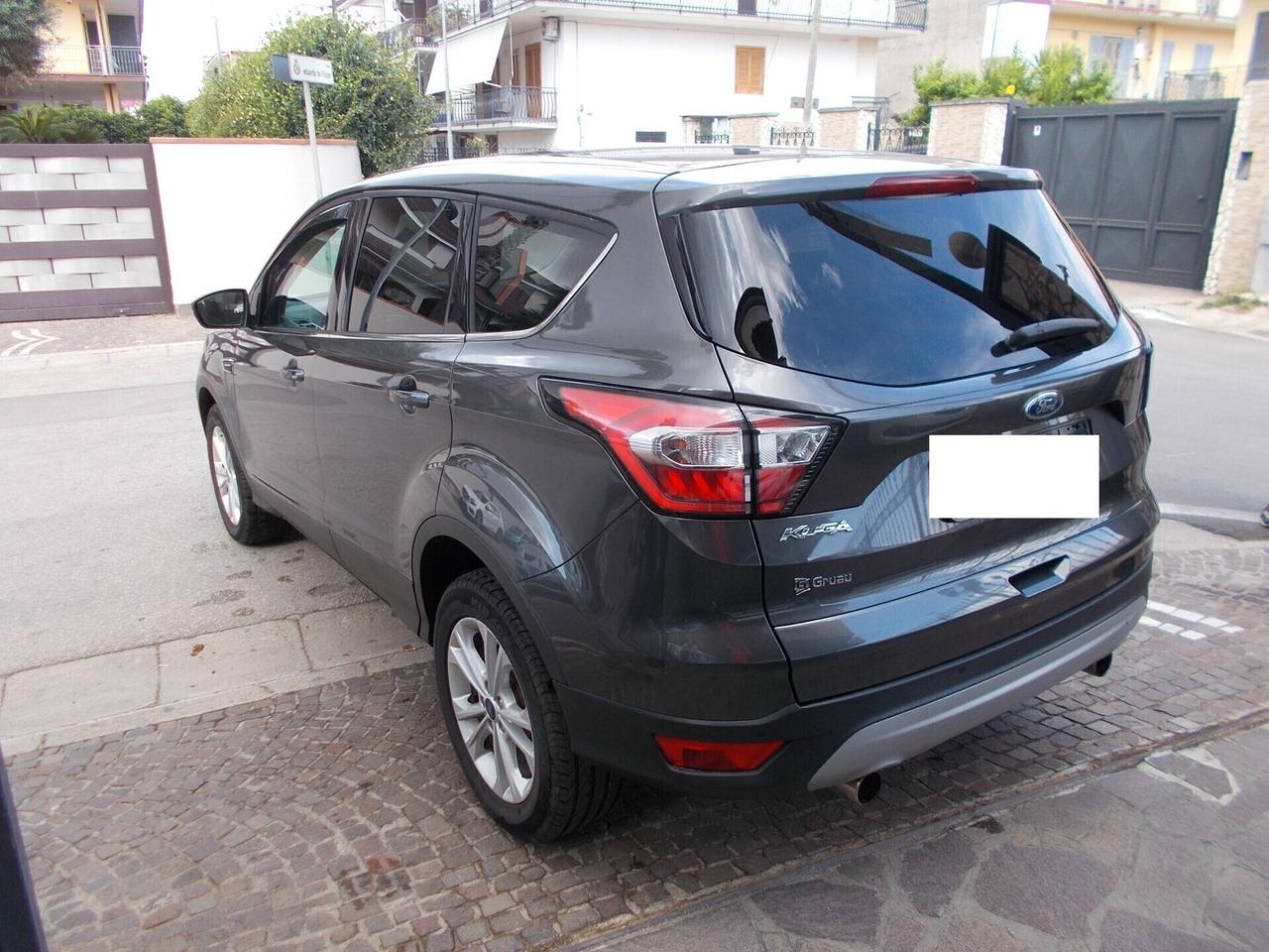 Ford Kuga 1.5 TDCI 120 CV S&S 2WD Powershift Edition