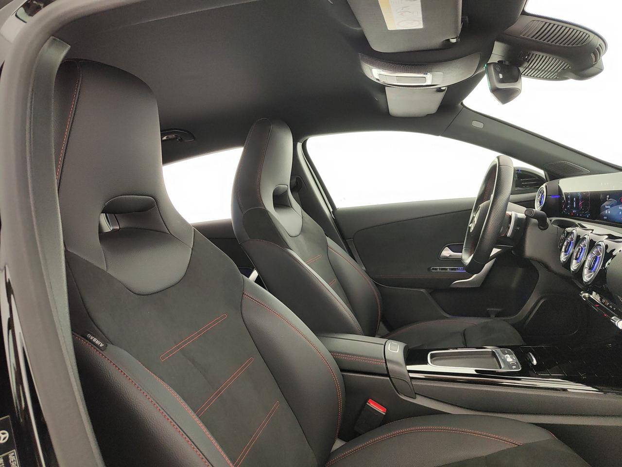 Mercedes-Benz A 180 AMG Line Advanced Plus auto