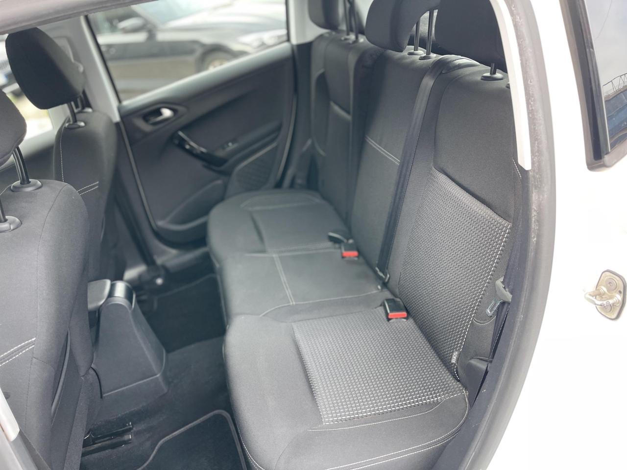 Peugeot 208 1.6 Diesel 75CV E6 Neo - 2017