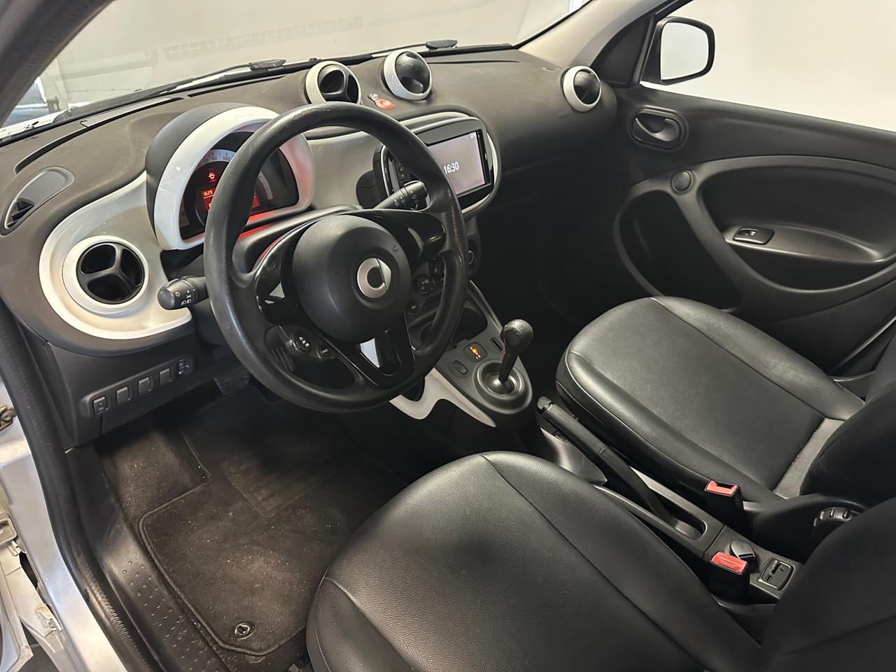SMART FORFOUR 1.0 AUTOMATICA 71CV PRONTA CONSEGNA