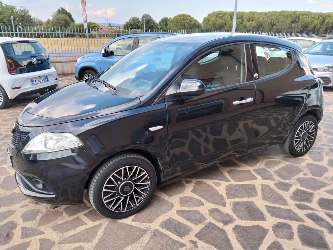 Lancia Ypsilon 1.2 69 CV 5 porte GPL Ecochic Gold