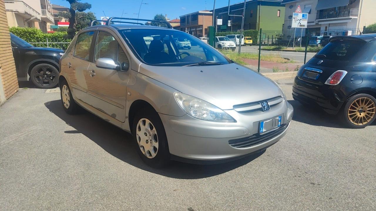 Peugeot 307 1.4 16V 5p. XR Plus