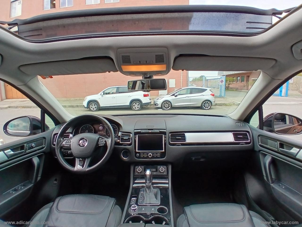 VOLKSWAGEN Touareg 3.0 TDI 245 CV tiptronic