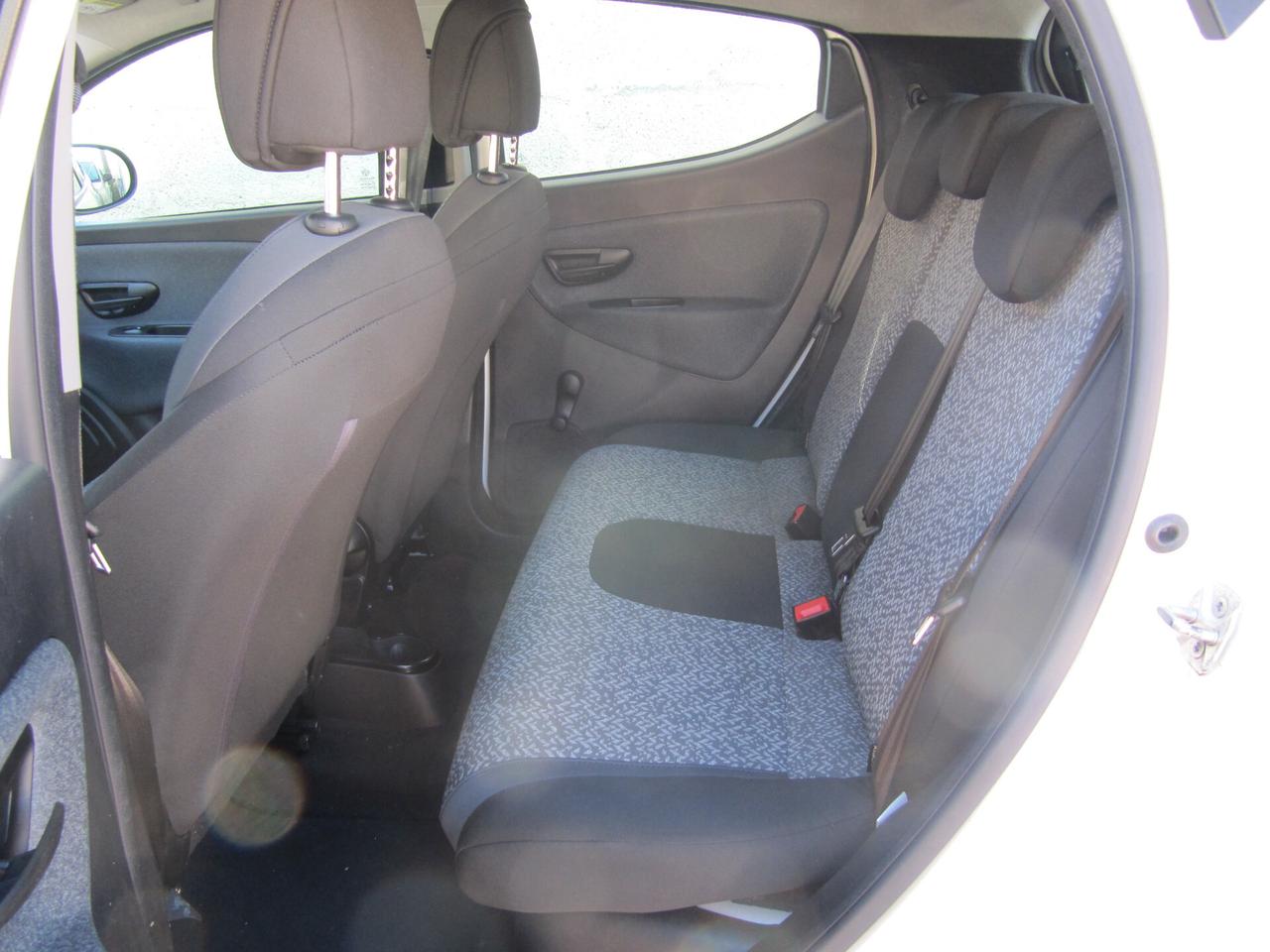 Lancia Ypsilon 1.0 FireFly 5 porte S&S Hybrid Maryne