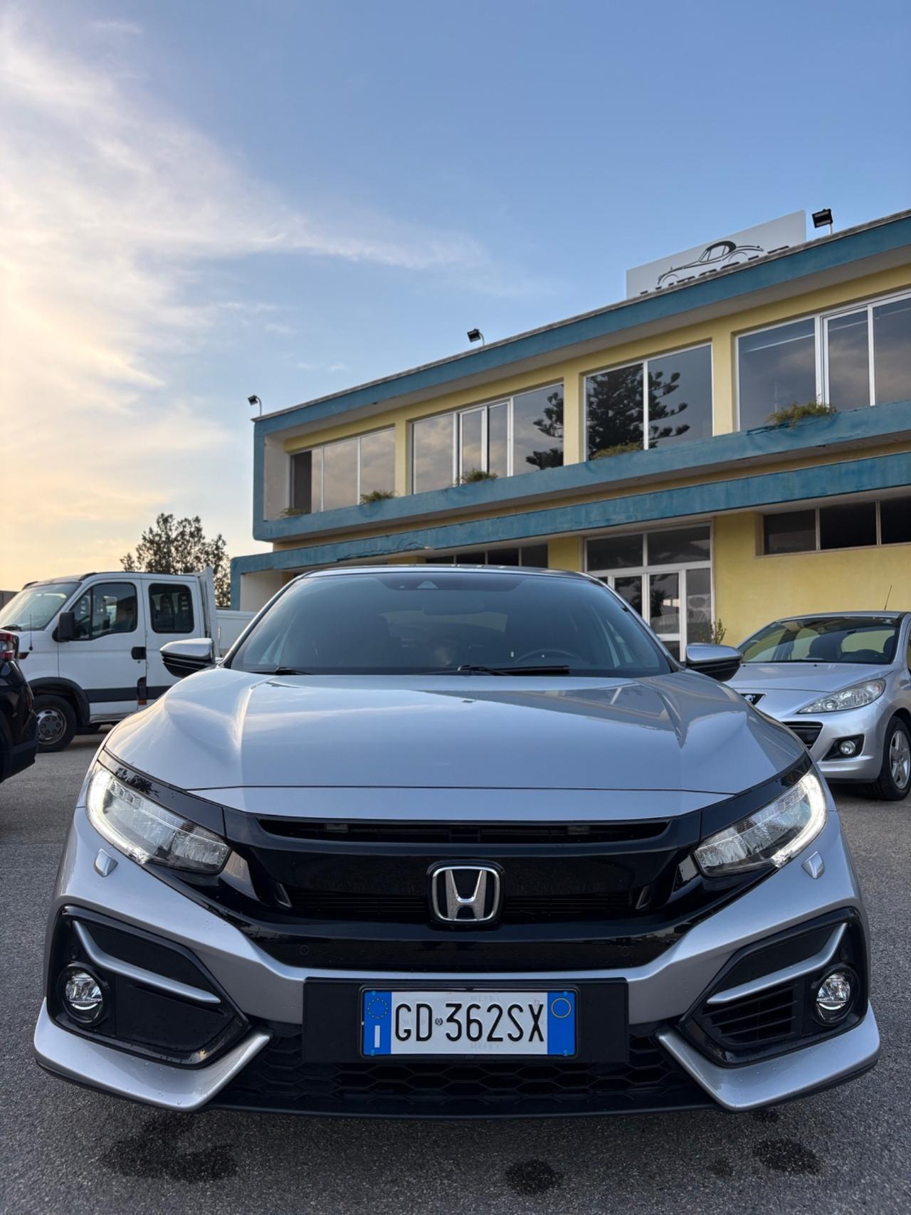 Honda Civic 1.6 5 porte Executive