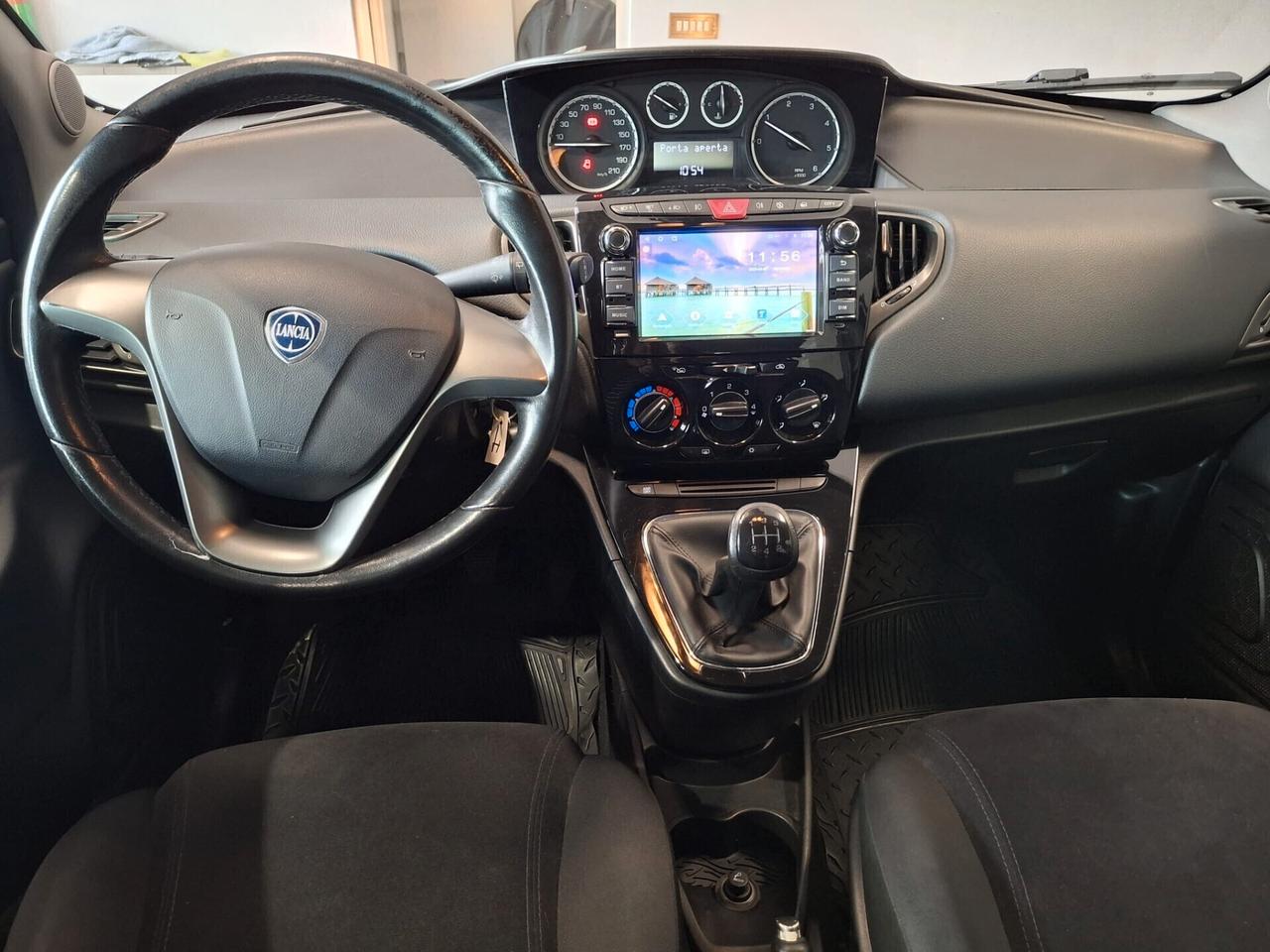 Lancia Ypsilon 1.3 mjt*NEOPATENTATI