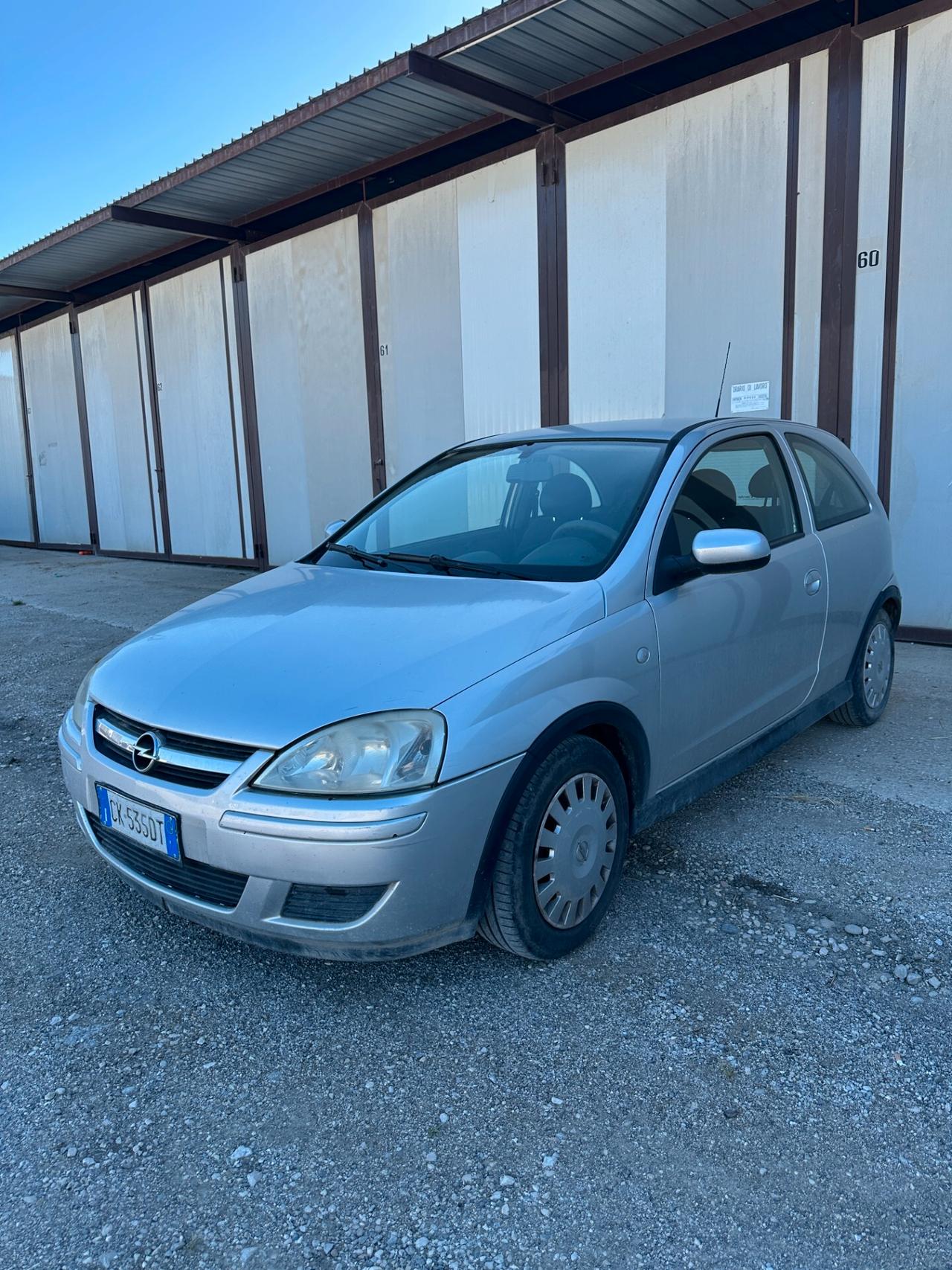 Opel Corsa 1.2i 16V cat 3 porte Sport