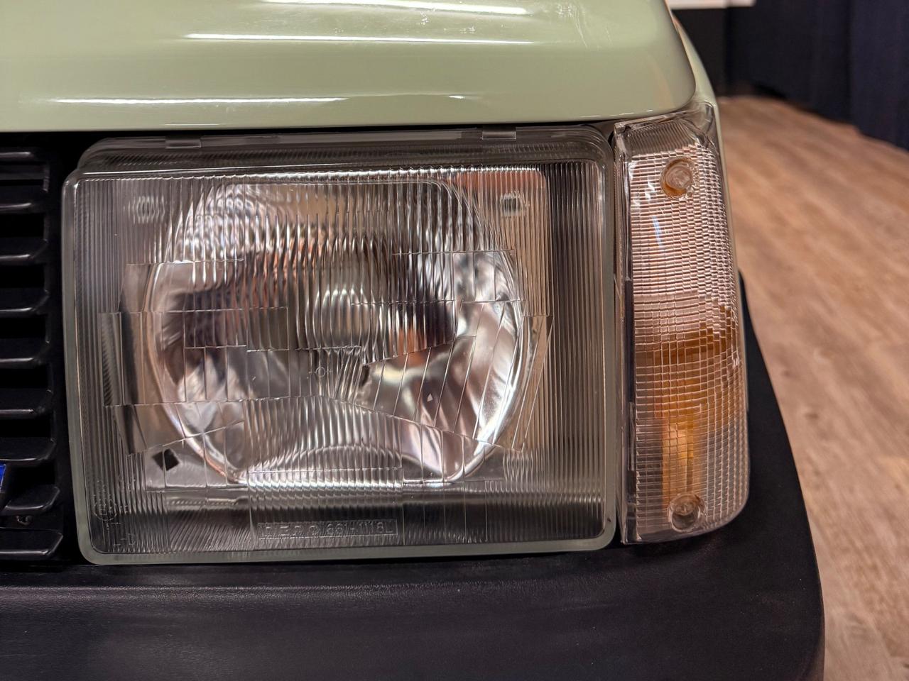 MERAVIGLIOSA PANDA 4 × 4 IN CONDIZIONI DA VETRINA ISCRITTA AS