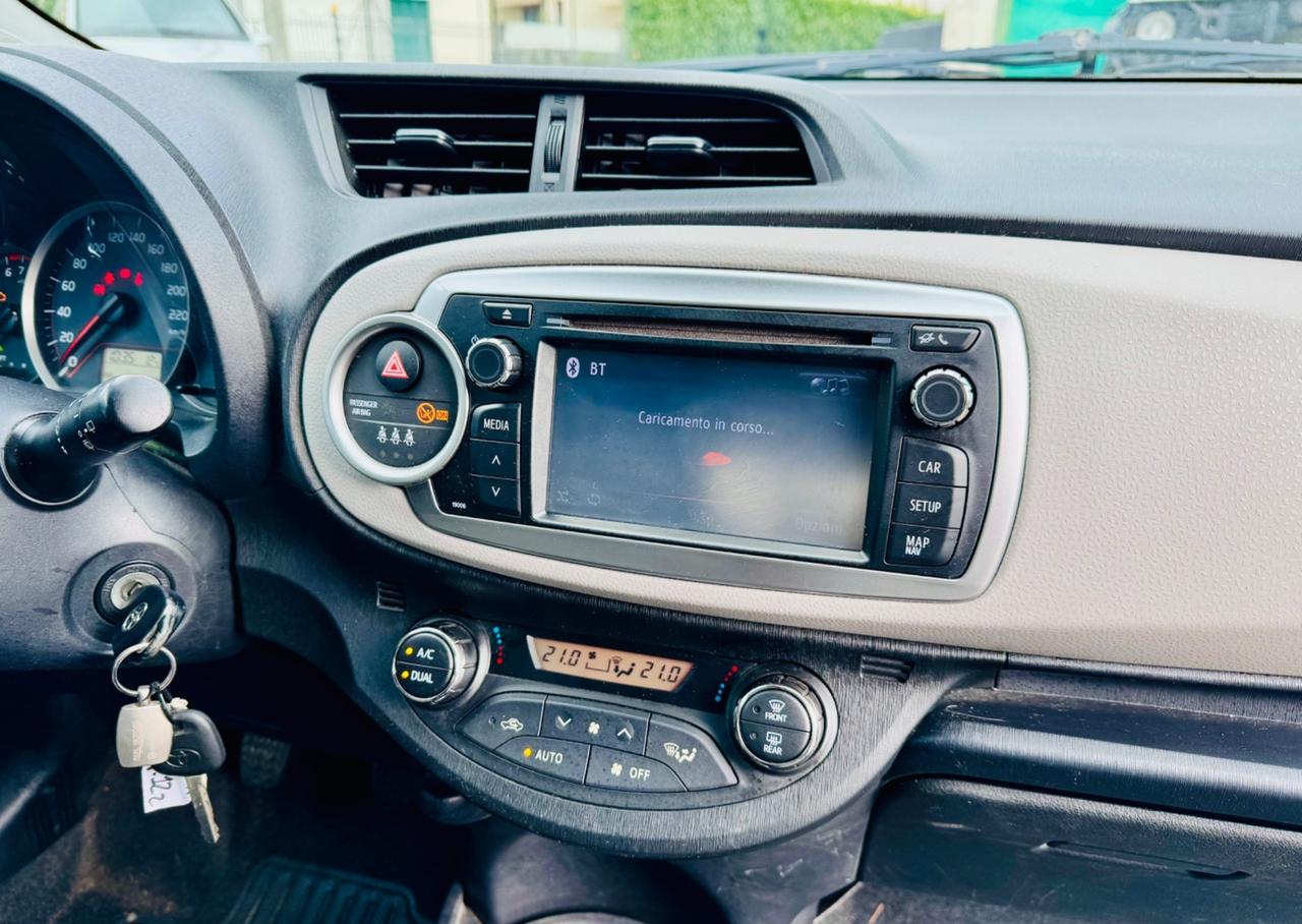 Toyota Yaris 1.0 5 porte Lounge OK NEOPATENTATI