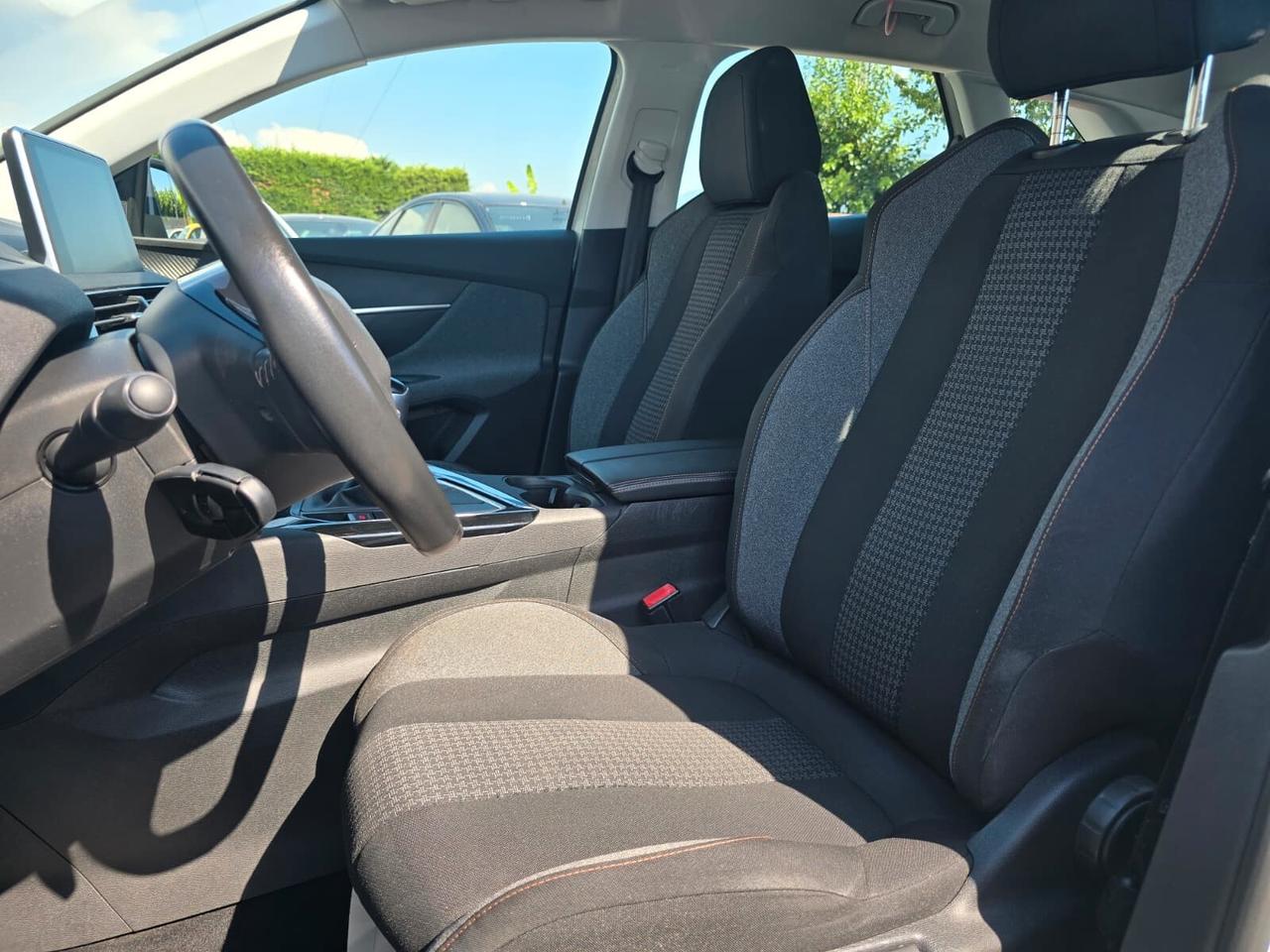 Peugeot 3008 BlueHDi 130 S&S Crossway