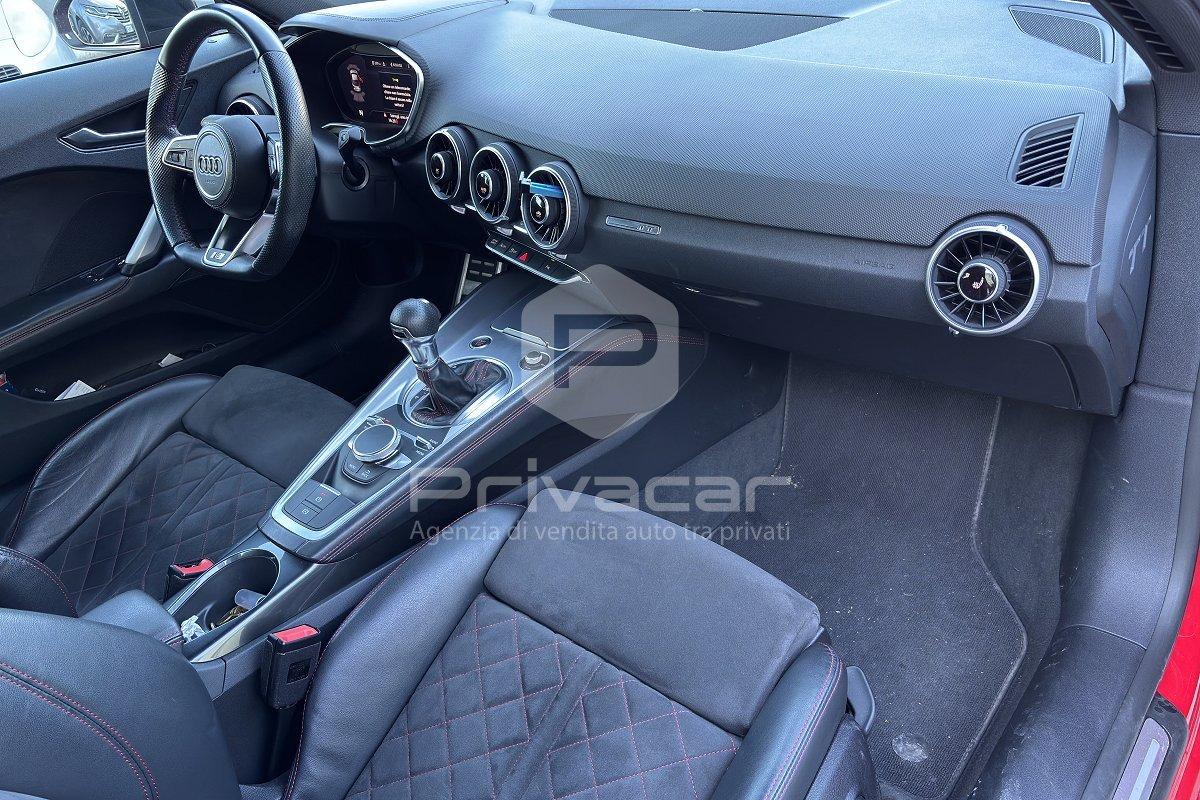 AUDI TT Coupé 40 TFSI S tronic