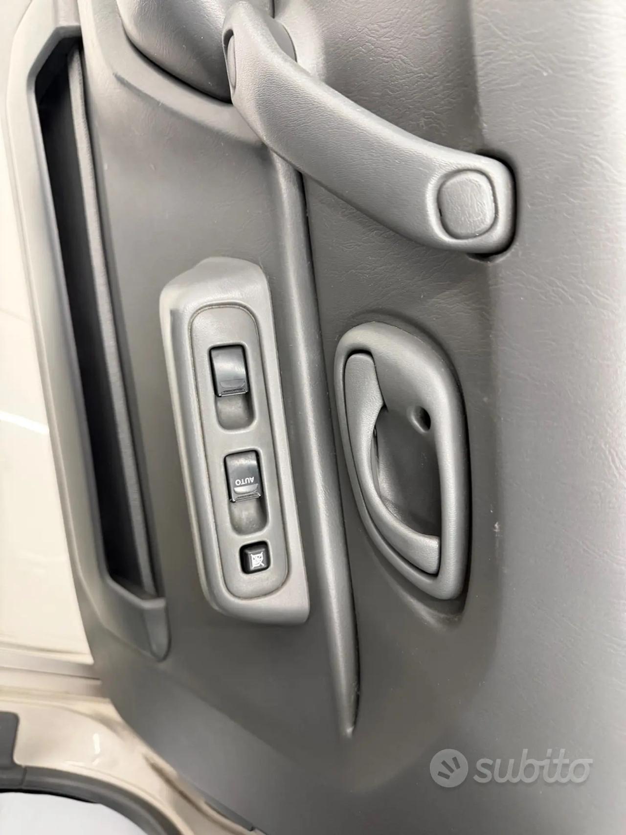 Suzuki Jimny 1.3i 16V cat 4WD JLX