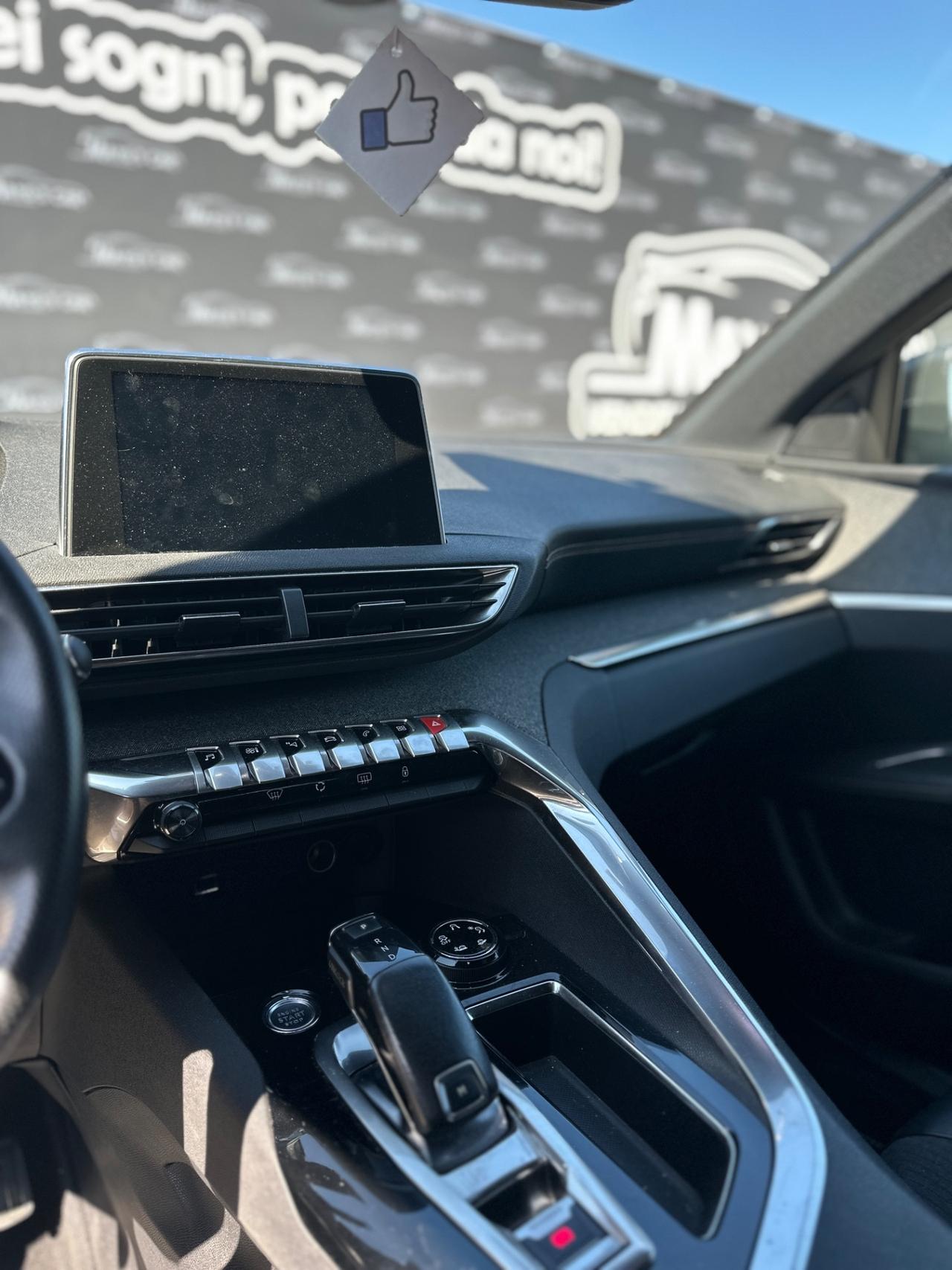 PEUGEOT 3008 (anno 2019)CAMBIO AUTOMATICO