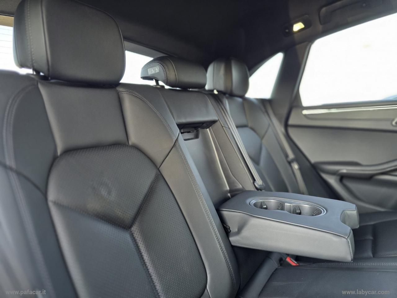 PORSCHE Macan 2.0 T