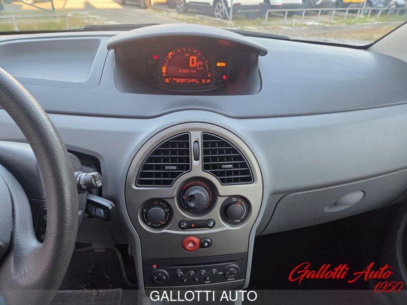 Renault Modus Grand Modus 1.2 16V 75CV