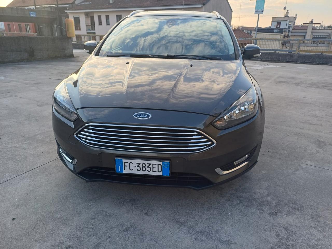 Ford Focus 1.5 TDCi 120 E6 TITANIUM