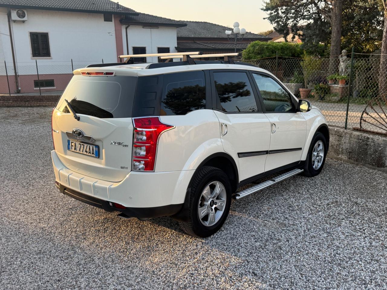 Mahindra XUV500 2.2 16V FWD W8