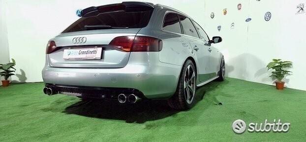 Audi A4 2.0 tdi 143 cv multitronic 2010