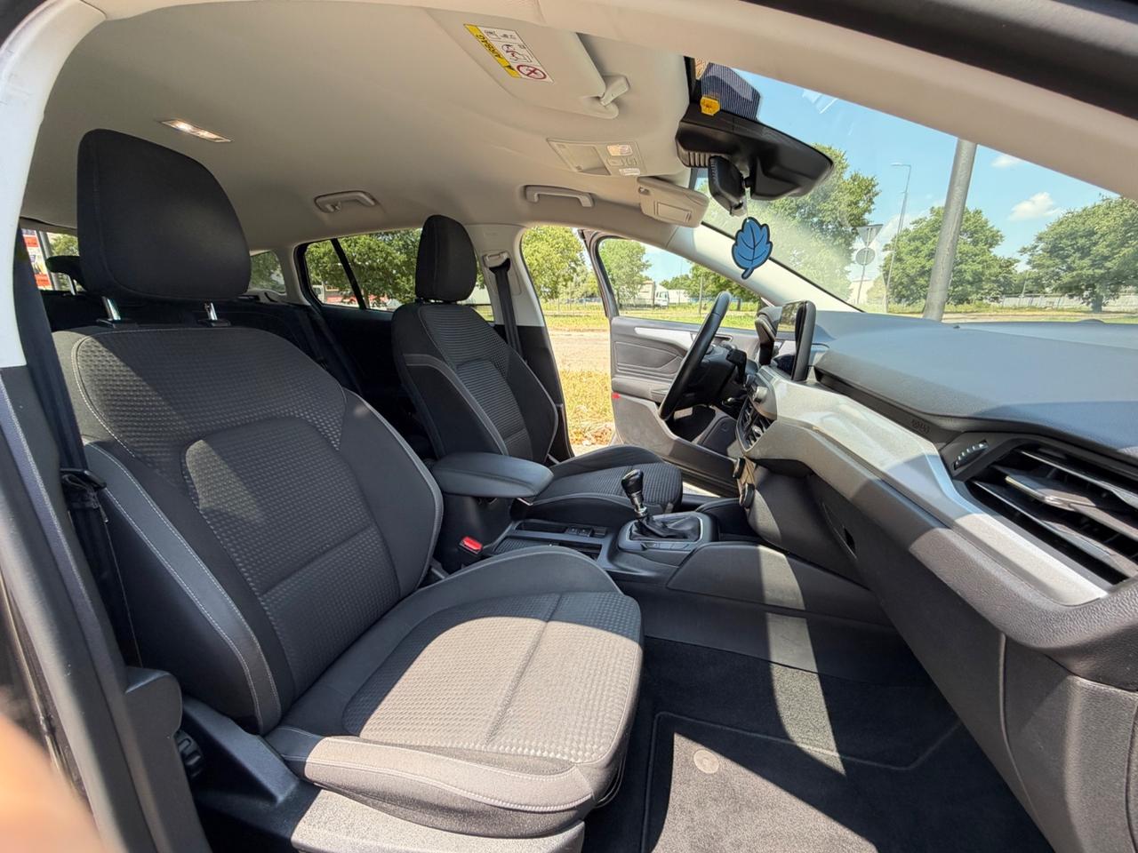 FORD FOCUS BUSINESS FULL OPTIONAL OK NEOPATENTATI FULL LED GARANZIA 24 MESI