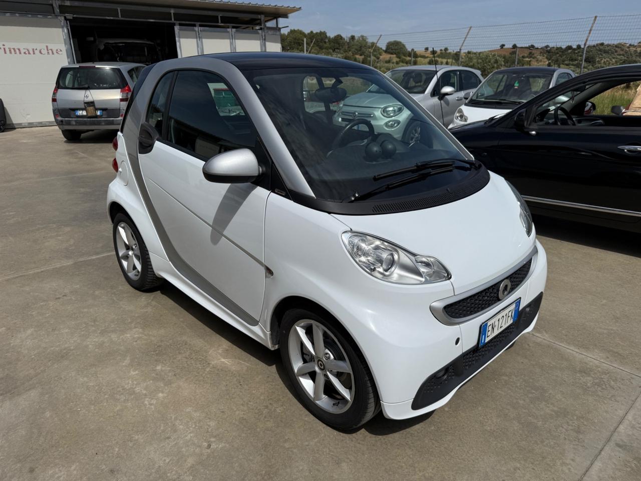 Smart ForTwo 1000 52 kW MHD coupé pulse