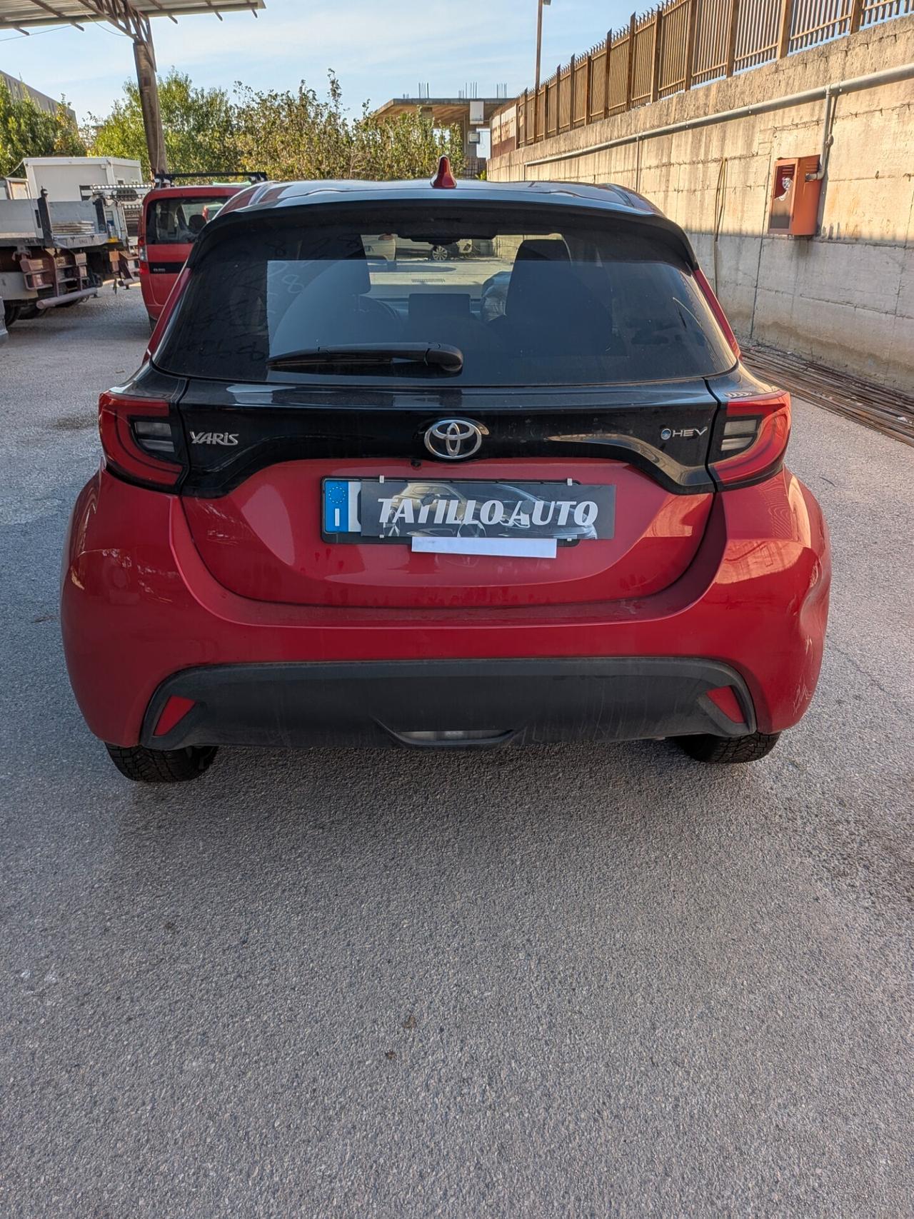 Toyota Yaris 1.5 Hybrid 1.600km