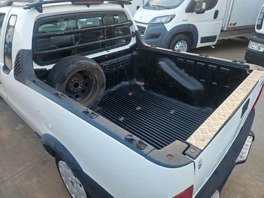 FIAT STRADA 1.9 JTD PICK-UP-2006