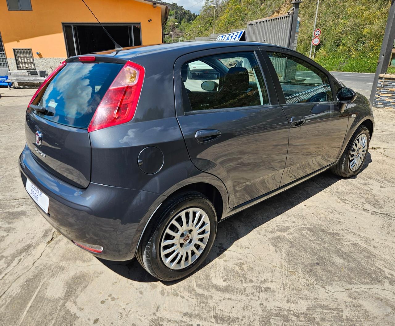 Fiat Punto 1.3 MJT II 75 CV 5 porte Lounge