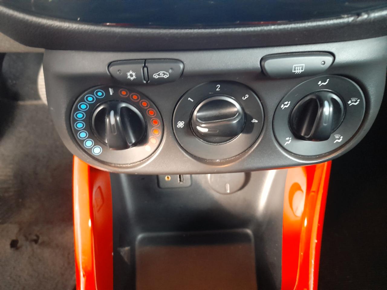 Opel Adam 1.4 87 CV GPL Tech Glam