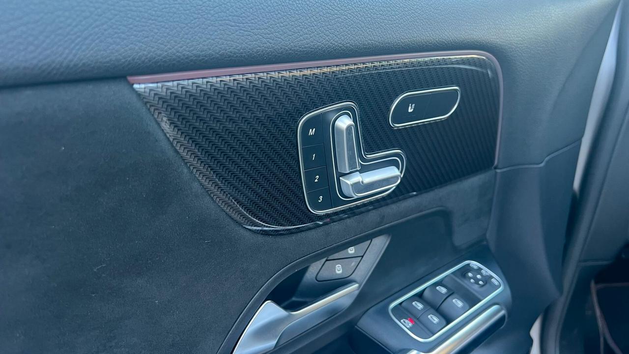 Mercedes-benz GLA 200 GLA 200 d Automatic 4Matic Tetto Apr.Premium Edition