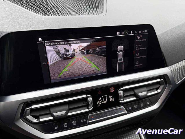 BMW 320 BERLINA mhev 48V xdrive Msport M SPORT IVA ESPOSTA