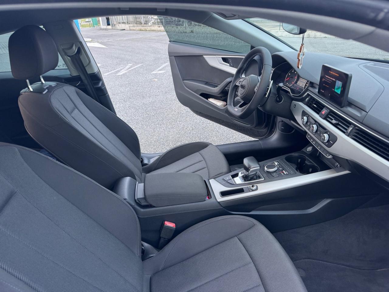 Audi A5 40 TDI quattro S tronic Business