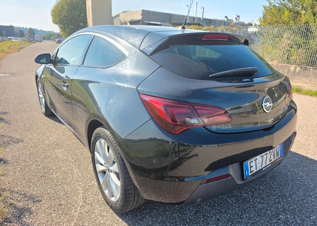Opel Astra GTC 1.7 CDTI 110CV S&S 3 porte Cosmo