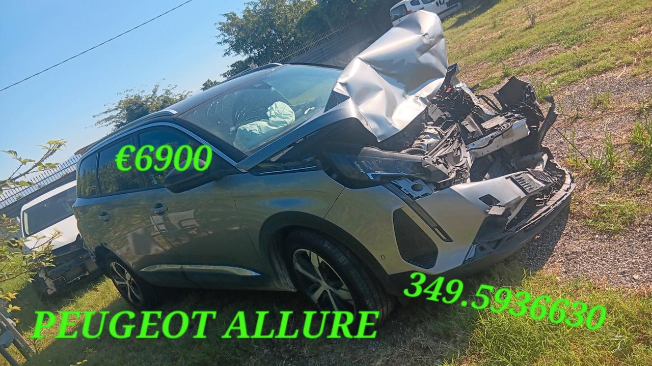 Peugeot 5008 incidentata sinistrata mondialcars 023