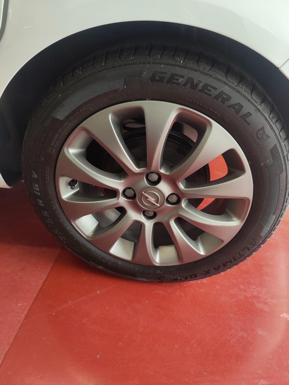 Opel Corsa 1.2 5 porte Easytronic Enjoy