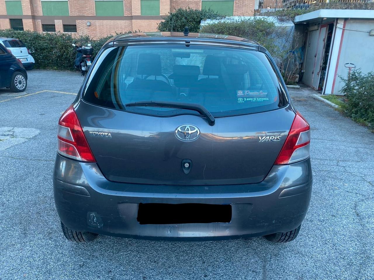 Toyota Yaris 1.4 D-4D DPF 5 porte Sol