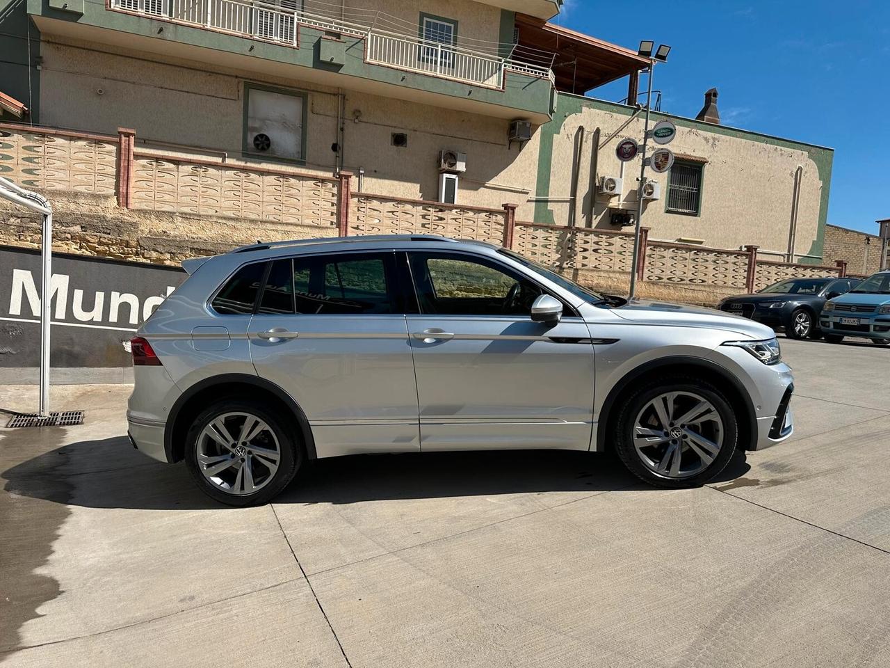 Volkswagen Tiguan 2.0 TDI 150 CV SCR DSG 4MOTION R-Line