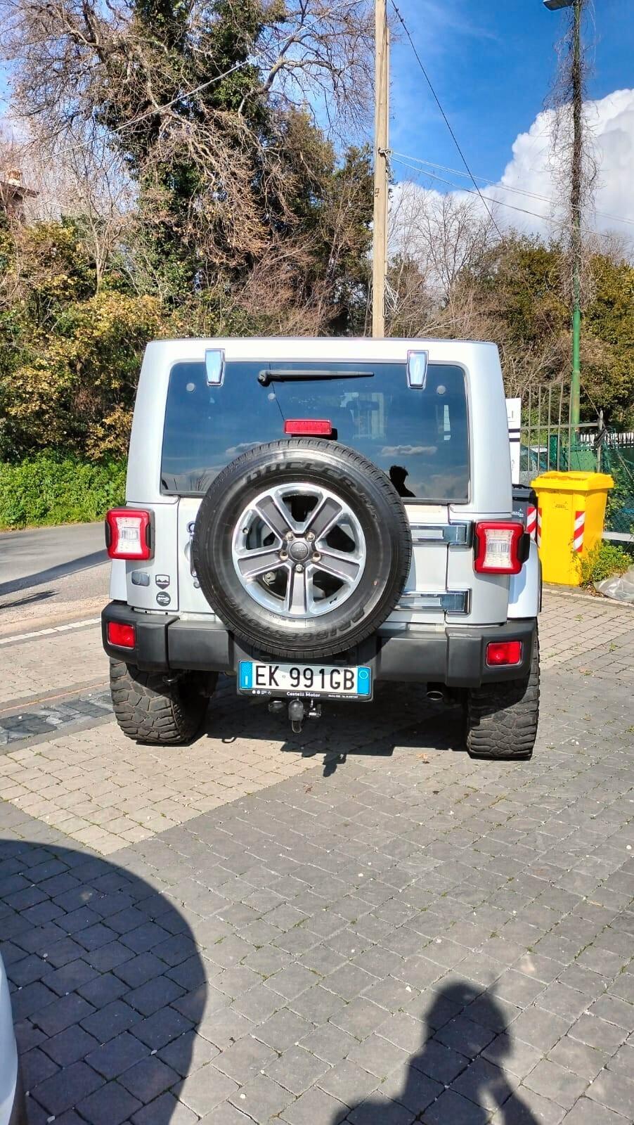 Jeep Wrangler Unlimited 2.8 CRD DPF Sahara